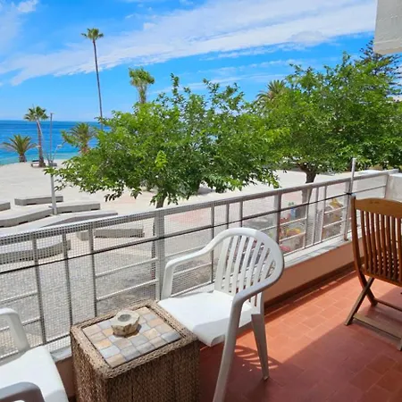 Apartamento T3 - 1ºesq Beira Mar 11 - Casas & Papeis *