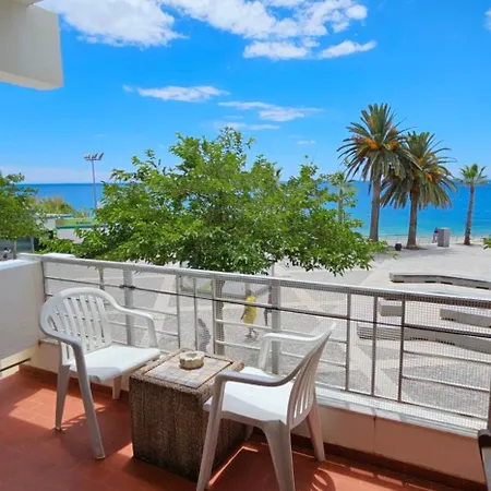 Apartment T3 - 1ºesq Beira Mar 11 - Casas & Papeis *