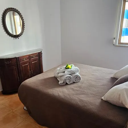 Apartment T3 - 1ºesq Beira Mar 11 - Casas & Papeis *