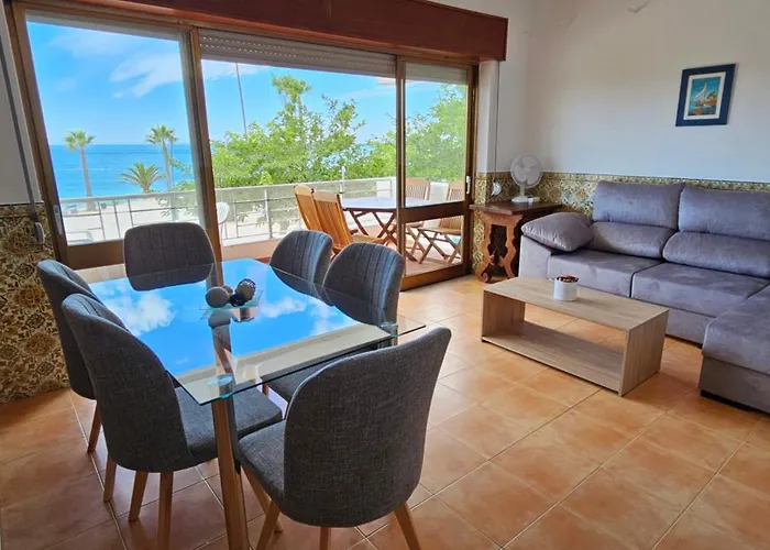 Διαμέρισμα T3 - 1ºesq Beira Mar 11 - Casas & Papeis Armação de Pêra