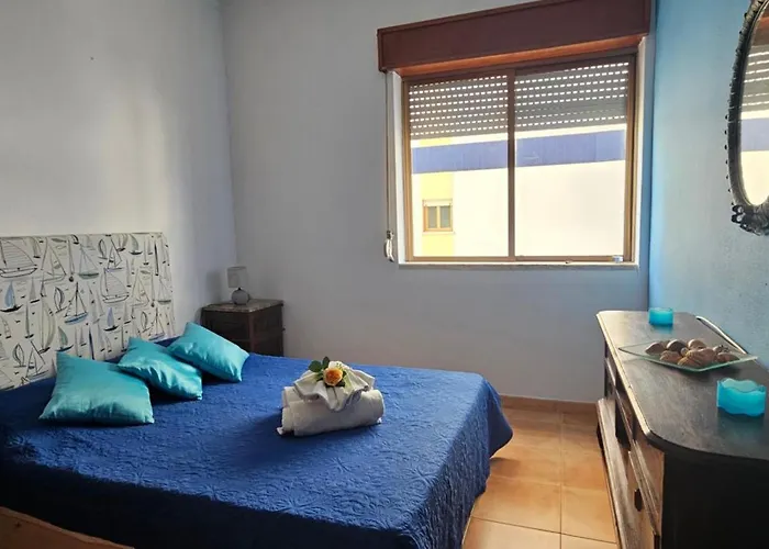 T3 - 1ºesq Beira Mar 11 - Casas & Papeis *